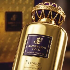 Amber Oud Gold Extrait de Parfum label and crown cap close-up